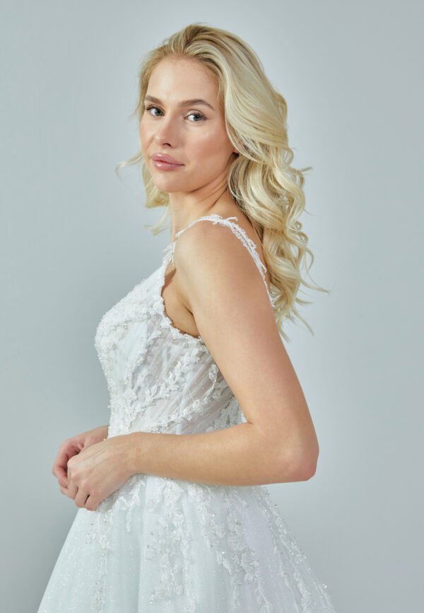 Sleeveless Maxi Tulle Regular Ecru Wedding Dress - Image 2