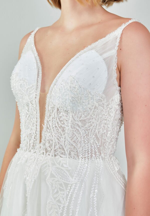 Sleeveless Maxi Tulle Regular Ecru Wedding Dress - Image 2