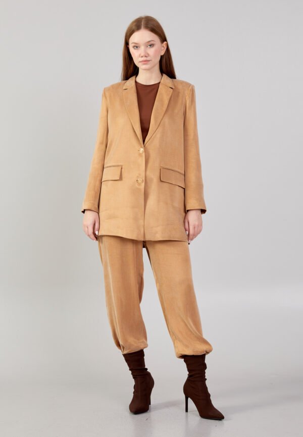 Lang Sleeve Vaccine Coor Rege Berge Jacket - Image 2