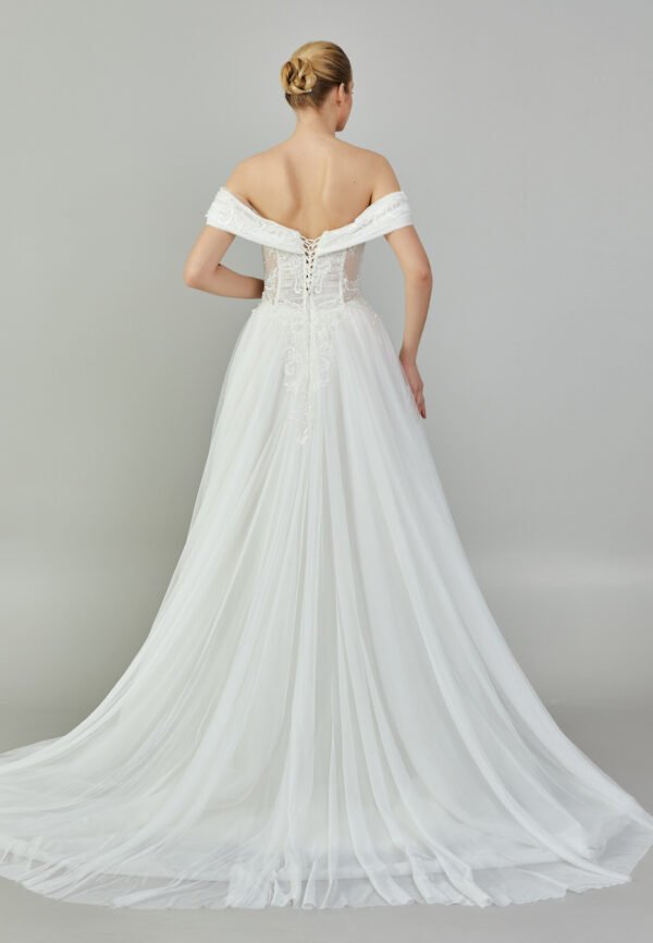 Off Shoulder Maxi Tulle Regular White Wedding Dress - Image 8