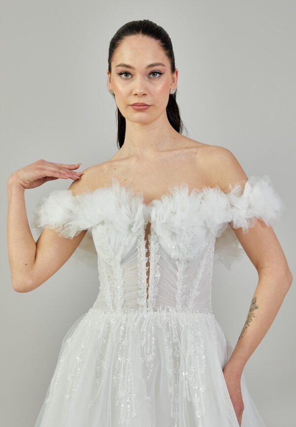 Off Shoulder Maxi Tulle Regular Ecru Wedding Dress - Image 2
