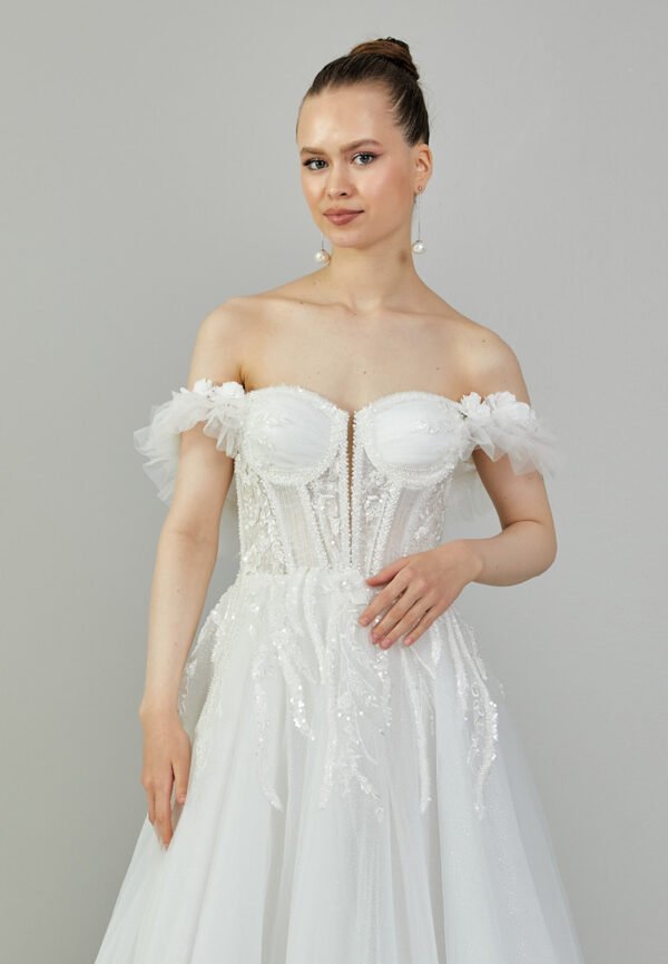 Off Shoulder Maxi Tulle Regular Ecru Wedding Dress - Image 9