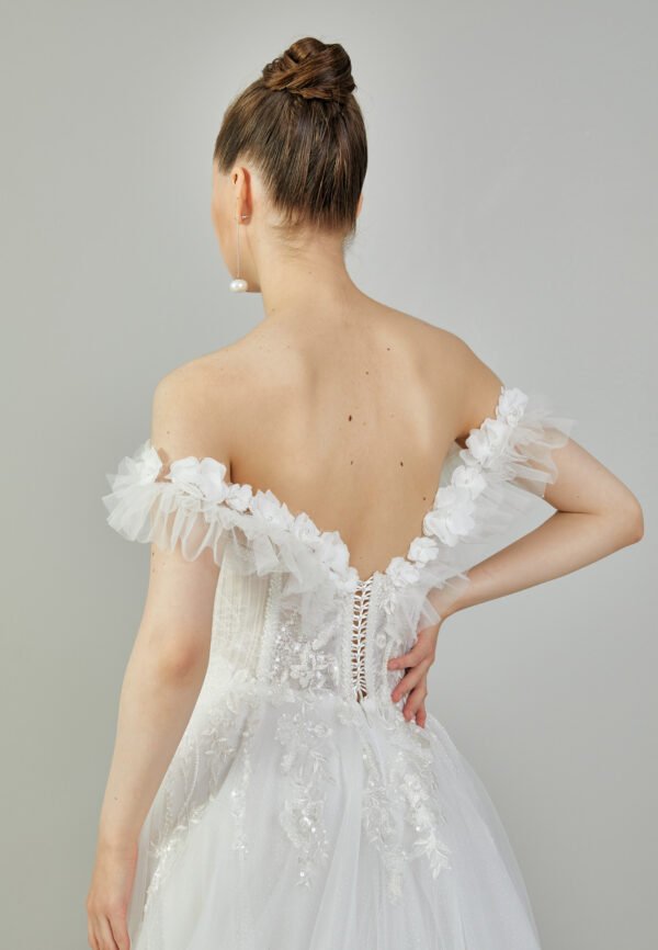 Off Shoulder Maxi Tulle Regular Ecru Wedding Dress - Image 5
